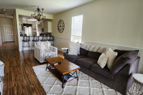 Villa ou maison à louer à Bradenton, Floride: 2 chambres, 123.37 m2 № 2145108 - photo 6