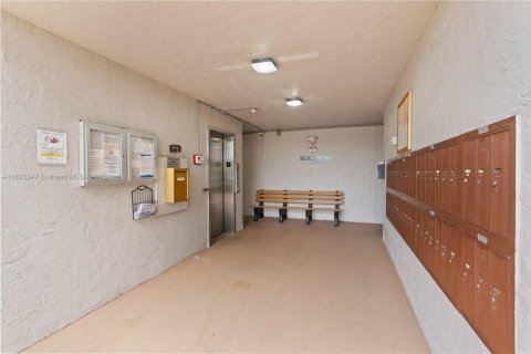 Copropriété à vendre à Tamarac, Floride: 2 chambres, 80.36 m2 № 1816534 - photo 24