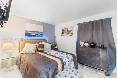 Copropriété à vendre à Tamarac, Floride: 2 chambres, 80.36 m2 № 1816534 - photo 14