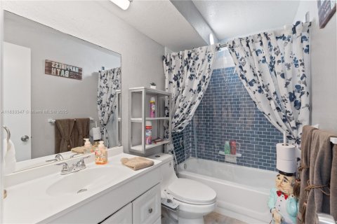 Copropriété à vendre à Tamarac, Floride: 2 chambres, 80.36 m2 № 1816534 - photo 16
