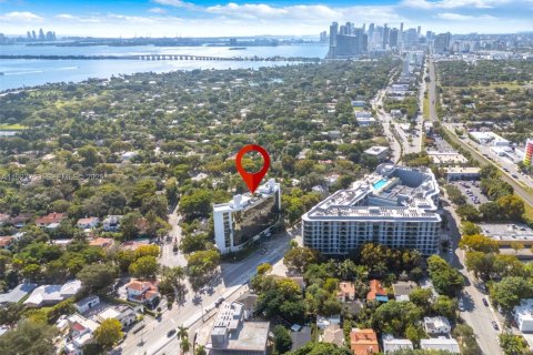 Copropriété à vendre à Miami, Floride: 4 chambres, 295.34 m2 № 1988239 - photo 5