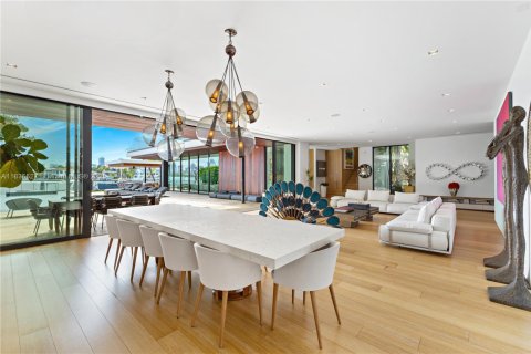 Casa en venta en Miami Beach, Florida, 5 dormitorios, 733 m2 № 1830725 - foto 18