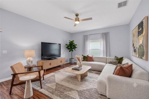 Casa en venta en Orlando, Florida, 4 dormitorios, 251.77 m2 № 2238063 - foto 28