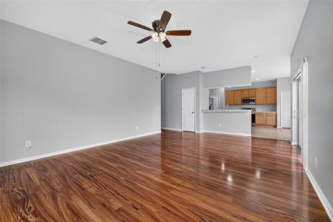 Casa en venta en Orlando, Florida, 4 dormitorios, 251.77 m2 № 2238063 - foto 10