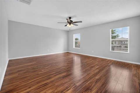 Casa en venta en Orlando, Florida, 4 dormitorios, 251.77 m2 № 2238063 - foto 19