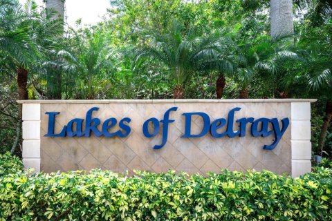Condo in Delray Beach, Florida, 2 bedrooms  № 1119992 - photo 1