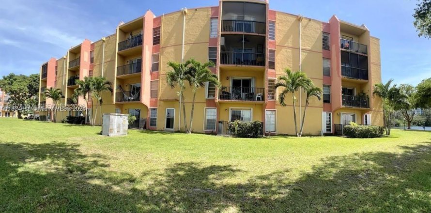 Condominio en Miami, Florida, 2 dormitorios  № 2032255