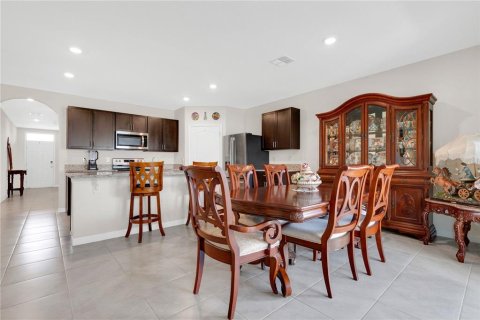 Casa en venta en Kissimmee, Florida, 4 dormitorios, 171.5 m2 № 2286965 - foto 4