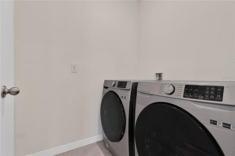 Casa en venta en Kissimmee, Florida, 4 dormitorios, 171.5 m2 № 2286965 - foto 18