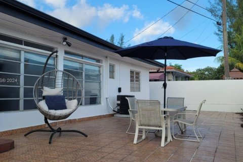 Купить виллу или дом в Майами, Флорида 4 спальни, 333.33м2, № 1958096 - фото 3