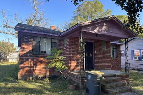 House in Jacksonville, Florida 2 bedrooms, 91.23 sq.m. № 863070 - photo 1