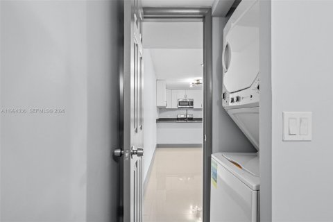 Купить таунхаус в Санрайз, Флорида 3 спальни, 145.86м2, № 2065723 - фото 19