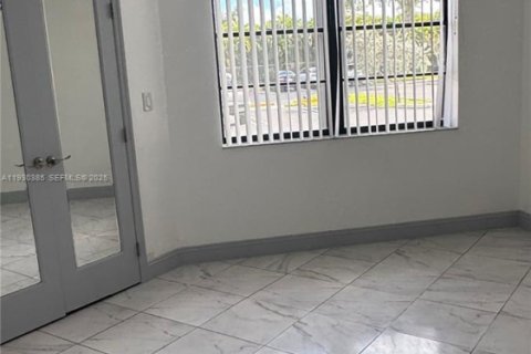 Copropriété à louer à Oakland Park, Floride: 2 chambres, 82.68 m2 № 1989682 - photo 6