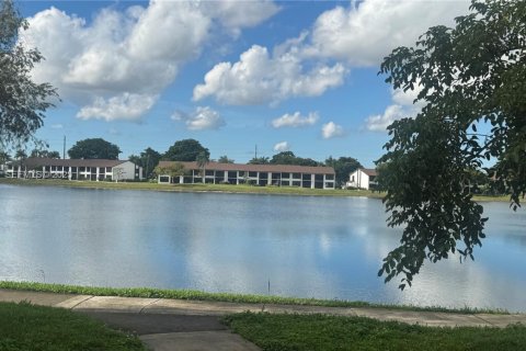 Copropriété à louer à Oakland Park, Floride: 2 chambres, 82.68 m2 № 1989682 - photo 13