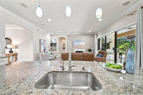 Villa ou maison à vendre à Bradenton, Floride: 3 chambres, 254.37 m2 № 2356675 - photo 17