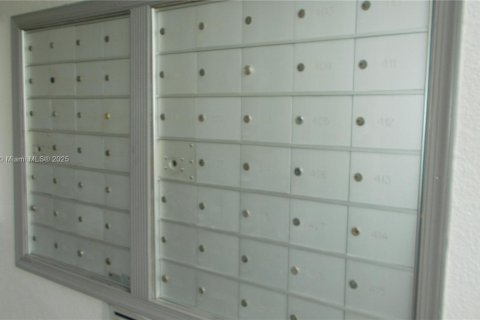 Copropriété à louer à Pembroke Pines, Floride: 1 chambre, 47.75 m2 № 1881766 - photo 5