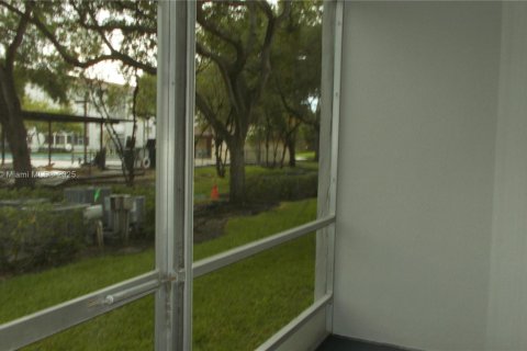 Copropriété à louer à Pembroke Pines, Floride: 1 chambre, 47.75 m2 № 1881766 - photo 18