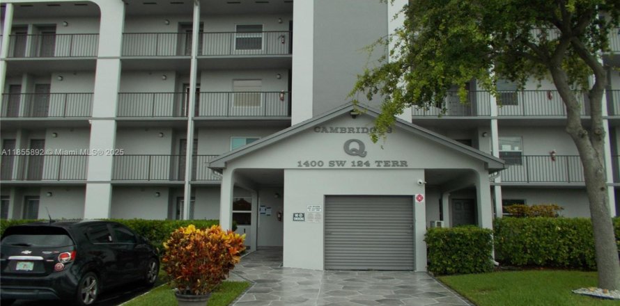 Condo à Pembroke Pines, Floride, 1 chambre № 1881766