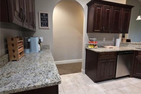 House in Summerfield, Florida 3 bedrooms, 179.67 sq.m. № 2299741 - photo 11