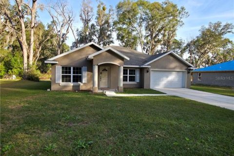 House in Summerfield, Florida 3 bedrooms, 179.67 sq.m. № 2299741 - photo 2