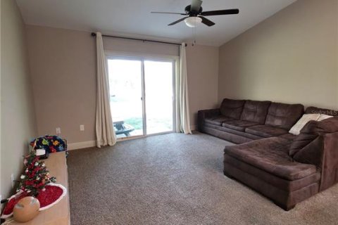 House in Summerfield, Florida 3 bedrooms, 179.67 sq.m. № 2299741 - photo 16