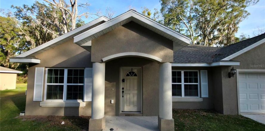 House in Summerfield, Florida 3 bedrooms, 179.67 sq.m. № 2299741