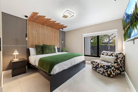 Купить виллу или дом в Катлер-Бей, Флорида 6 спален, 200.02м2, № 1931876 - фото 5