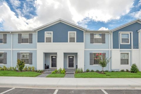 Touwnhouse à Kissimmee, Floride 5 chambres, 210.24 m2 № 2135380