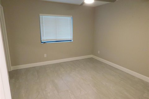 Casa en alquiler en Rotonda, Florida, 4 dormitorios, 187.29 m2 № 1834893 - foto 20