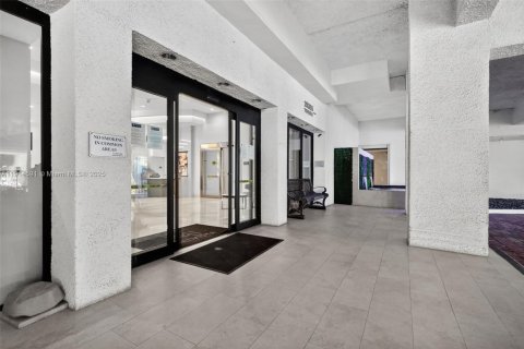 Condo in Aventura, Florida, 2 bedrooms  № 1970490 - photo 3