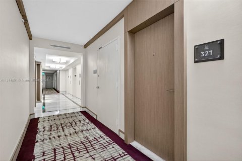 Condo in Aventura, Florida, 2 bedrooms  № 1970490 - photo 6