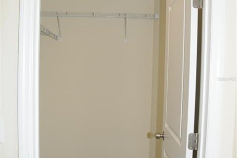 Touwnhouse à vendre à Tampa, Floride: 3 chambres, 161.37 m2 № 2138190 - photo 17