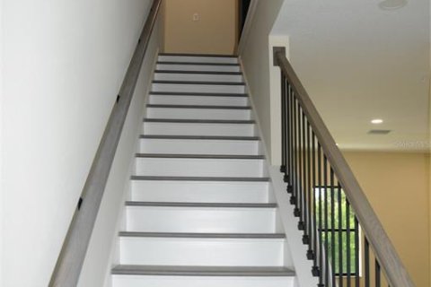 Touwnhouse à vendre à Tampa, Floride: 3 chambres, 161.37 m2 № 2138190 - photo 13