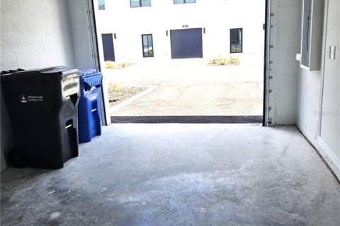 Touwnhouse à vendre à Tampa, Floride: 3 chambres, 161.37 m2 № 2138190 - photo 30