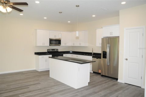 Touwnhouse à vendre à Tampa, Floride: 3 chambres, 161.37 m2 № 2138190 - photo 7