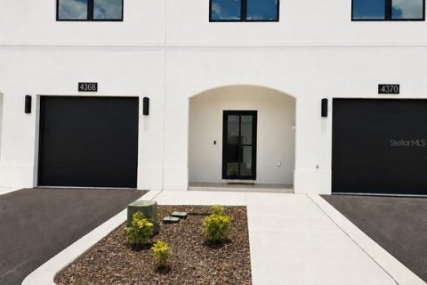 Touwnhouse à Tampa, Floride 3 chambres, 161.37 m2 № 2138190
