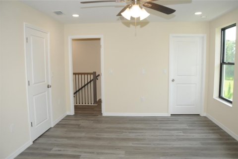 Touwnhouse à vendre à Tampa, Floride: 3 chambres, 161.37 m2 № 2138190 - photo 18