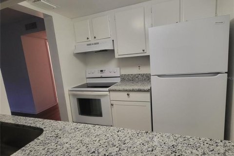 Condominio en alquiler en Largo, Florida, 2 dormitorios, 77.76 m2 № 1556624 - foto 5