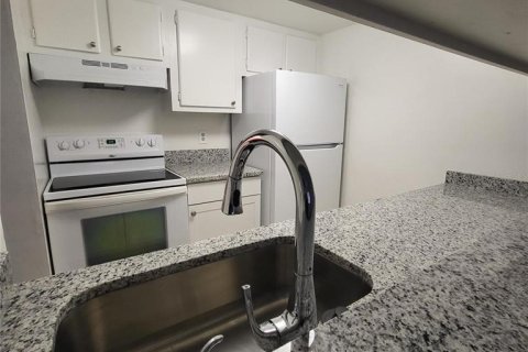 Condominio en alquiler en Largo, Florida, 2 dormitorios, 77.76 m2 № 1556624 - foto 6