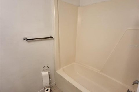Condominio en alquiler en Largo, Florida, 2 dormitorios, 77.76 m2 № 1556624 - foto 13