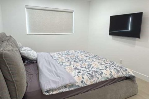 Condominio en venta en Hollywood, Florida, 2 dormitorios, 89.93 m2 № 2019988 - foto 13