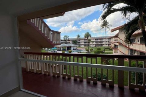 Condominio en Hollywood, Florida, 2 dormitorios  № 2019988