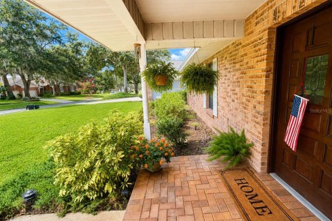 House in Valrico, Florida 4 bedrooms, 238.85 sq.m. № 2258260 - photo 6