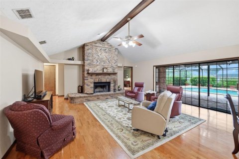 House in Valrico, Florida 4 bedrooms, 238.85 sq.m. № 2258260 - photo 11