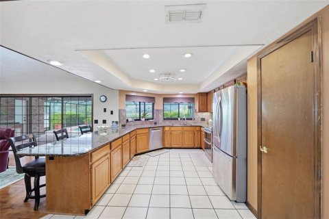 House in Valrico, Florida 4 bedrooms, 238.85 sq.m. № 2258260 - photo 18