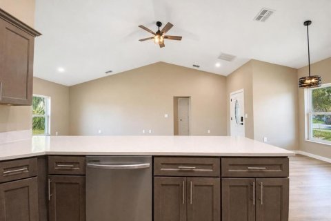 Villa ou maison à vendre à Lakeland, Floride: 3 chambres, 142.05 m2 № 2415254 - photo 9