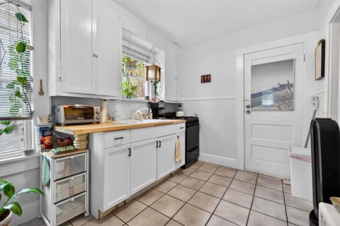 Propiedad comercial en venta en Saint Petersburg, Florida, 310.57 m2 № 2156473 - foto 28