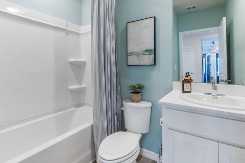 House in Parrish, Florida 4 bedrooms, 187.66 sq.m. № 2208227 - photo 12