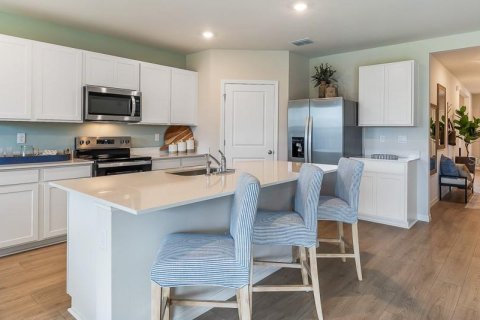 House in Parrish, Florida 4 bedrooms, 187.66 sq.m. № 2208227 - photo 4