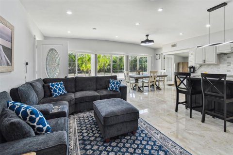 Villa ou maison à vendre à Saint Pete Beach, Floride: 3 chambres, 148.64 m2 № 1626350 - photo 16